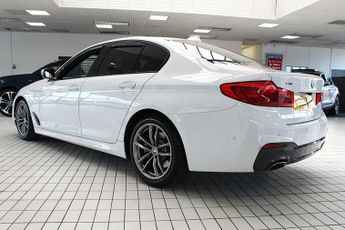 BMW 5 SERIES 2.0 520d M Sport Saloon 4dr Diesel Auto xDrive Euro 6 (s/s) (190
