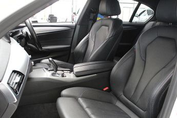 BMW 5 SERIES 2.0 520d M Sport Saloon 4dr Diesel Auto xDrive Euro 6 (s/s) (190