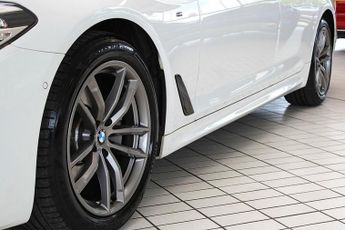 BMW 5 SERIES 2.0 520d M Sport Saloon 4dr Diesel Auto xDrive Euro 6 (s/s) (190