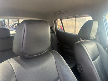NISSAN LEAF 30kWh Tekna Hatchback 5dr Electric Auto (109 bhp)
