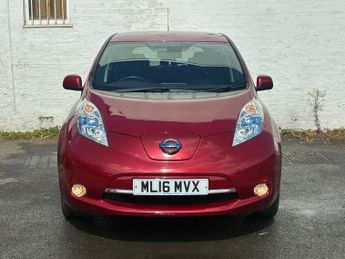 NISSAN LEAF 30kWh Tekna Hatchback 5dr Electric Auto (109 bhp)