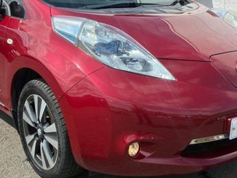 NISSAN LEAF 30kWh Tekna Hatchback 5dr Electric Auto (109 bhp)