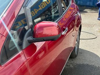 NISSAN LEAF 30kWh Tekna Hatchback 5dr Electric Auto (109 bhp)