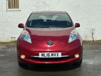 NISSAN LEAF 30kWh Tekna Hatchback 5dr Electric Auto (109 bhp)