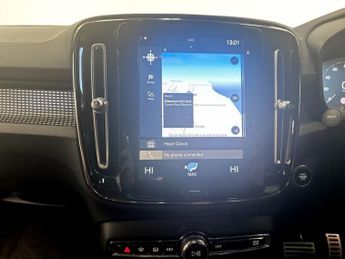 VOLVO XC40 1.5 T3 R-Design SUV 5dr Petrol Auto Euro 6 (s/s) (163 ps)