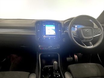VOLVO XC40 1.5 T3 R-Design SUV 5dr Petrol Auto Euro 6 (s/s) (163 ps)