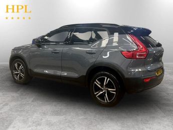 VOLVO XC40 1.5 T3 R-Design SUV 5dr Petrol Auto Euro 6 (s/s) (163 ps)