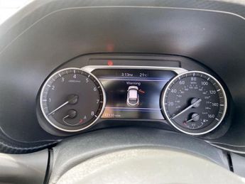 NISSAN JUKE 1.0 DIG-T Tekna SUV 5dr Petrol DCT Auto Euro 6 (s/s) (117 ps)