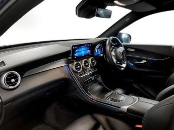 MERCEDES-BENZ GLC 2.0 GLC300d AMG Line (Premium) SUV 5dr Diesel G-Tronic+ 4MATIC E
