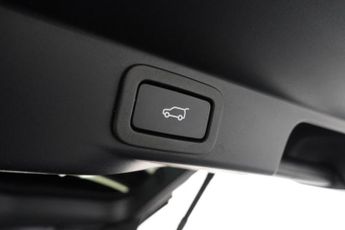 LAND ROVER RANGE ROVER SPORT 3.0 D300 MHEV HSE Dynamic SUV 5dr Diesel Auto 4WD Euro 6 (s/s) (