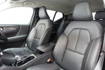 VOLVO XC40 1.5h T4 Recharge 10.7kWh Plus SUV 5dr Petrol Plug-in Hybrid Auto