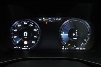VOLVO XC40 1.5h T4 Recharge 10.7kWh Plus SUV 5dr Petrol Plug-in Hybrid Auto