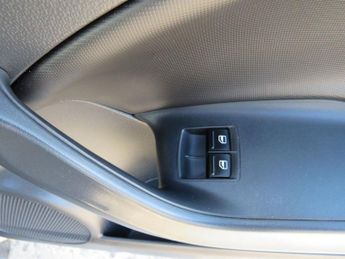 SEAT IBIZA 1.2 TSI Sportrider Sport Coupe 3dr Petrol DSG Euro 5 (105 ps)