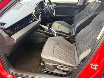 AUDI A1 1.0 TFSI 30 Citycarver 5dr Petrol S Tronic Euro 6 (s/s) (116 ps)