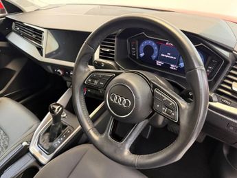 AUDI A1 1.0 TFSI 30 Citycarver 5dr Petrol S Tronic Euro 6 (s/s) (116 ps)