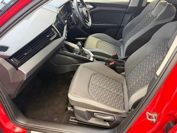 AUDI A1 1.0 TFSI 30 Citycarver 5dr Petrol S Tronic Euro 6 (s/s) (116 ps)