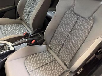 AUDI A1 1.0 TFSI 30 Citycarver 5dr Petrol S Tronic Euro 6 (s/s) (116 ps)