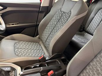 AUDI A1 1.0 TFSI 30 Citycarver 5dr Petrol S Tronic Euro 6 (s/s) (116 ps)