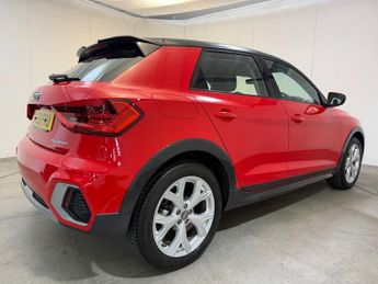 AUDI A1 1.0 TFSI 30 Citycarver 5dr Petrol S Tronic Euro 6 (s/s) (116 ps)