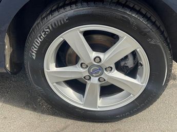 VOLVO V40 2.0 D3 SE Hatchback 5dr Diesel Geartronic Euro 5 (s/s) (150 ps)