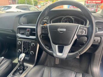 VOLVO V40 2.0 D3 SE Hatchback 5dr Diesel Geartronic Euro 5 (s/s) (150 ps)