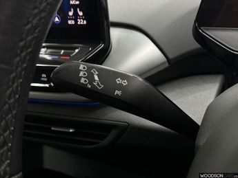 VOLKSWAGEN ID.4 Pro Performance 77kWh 1ST Edition SUV 5dr Electric Auto (204 ps)