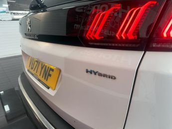 PEUGEOT 3008 1.6 13.2kWh GT Premium SUV 5dr Petrol Plug-in Hybrid e-EAT Euro 