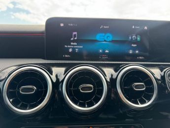 MERCEDES-BENZ A CLASS 1.3 A250e 15.6kWh AMG Line (Executive) Saloon 4dr Petrol Plug-in