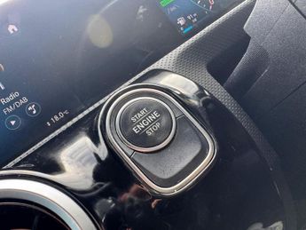 MERCEDES-BENZ A CLASS 1.3 A250e 15.6kWh AMG Line (Executive) Saloon 4dr Petrol Plug-in