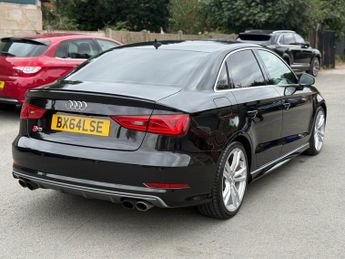 AUDI S3 