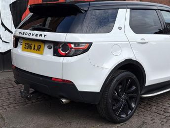 LAND ROVER DISCOVERY SPORT 2.0 TD4 HSE Black SUV 5dr Diesel Auto 4WD Euro 6 (s/s) (180 ps)