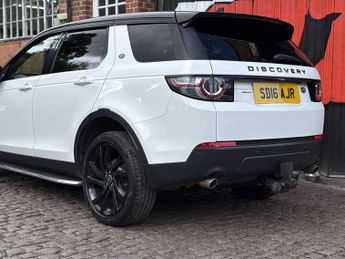 LAND ROVER DISCOVERY SPORT 2.0 TD4 HSE Black SUV 5dr Diesel Auto 4WD Euro 6 (s/s) (180 ps)