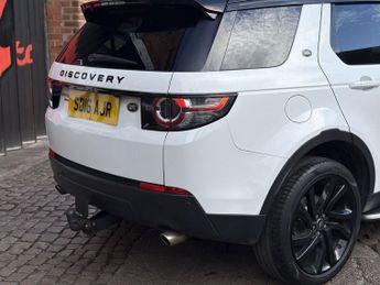 LAND ROVER DISCOVERY SPORT 2.0 TD4 HSE Black SUV 5dr Diesel Auto 4WD Euro 6 (s/s) (180 ps)
