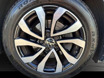 VOLKSWAGEN GOLF 2.0 TDI Active Hatchback 5dr Diesel DSG Euro 6 (s/s) (115 ps)