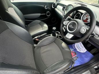 MINI CLUBMAN 1.6 Cooper D Estate 5dr Diesel Manual Euro 4 (110 ps)