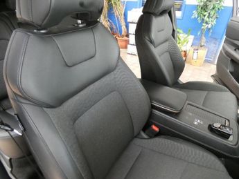 NISSAN ARIYA 63kWh Advance SUV 5dr Electric Auto 7.4kW Charger (217 ps)