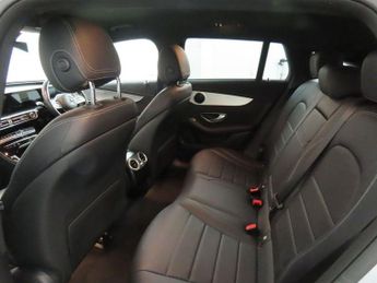 MERCEDES-BENZ EQC EQC 400 80kWh Sport SUV 5dr Electric Auto 4MATIC (408 ps)