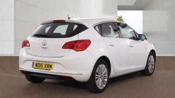 VAUXHALL ASTRA 1.4i Excite Hatchback 5dr Petrol Manual Euro 6 (100 ps)