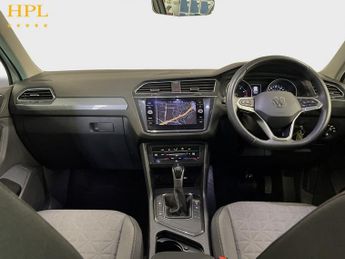 VOLKSWAGEN TIGUAN 1.5 TSI Life SUV 5dr Petrol DSG Euro 6 (s/s) (150 ps)