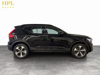 VOLVO XC40 2.0 B4 MHEV Plus Dark SUV 5dr Petrol Hybrid DCT Auto Euro 6 (s/s