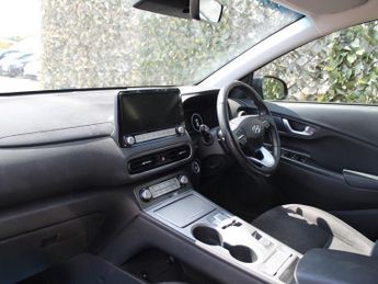 HYUNDAI KONA 64kWh Premium SUV 5dr Electric Auto (10.5kW Charger) (204 ps)