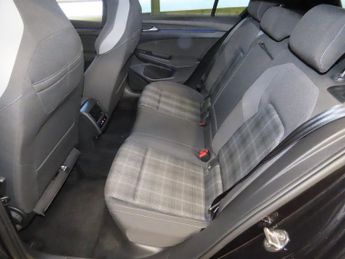 VOLKSWAGEN GOLF 2.0 TDI GTD Hatchback 5dr Diesel DSG Euro 6 (s/s) (200 ps) Front