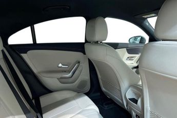 MERCEDES-BENZ CLA 1.3 CLA200h MHEV Sport (Executive) Coupe 4dr Petrol Hybrid 7G-DC