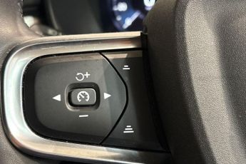 VOLVO XC40 1.5h T4 Recharge 10.7kWh Plus SUV 5dr Petrol Plug-in Hybrid Auto