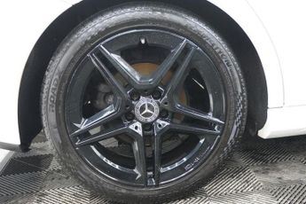 MERCEDES-BENZ A CLASS 1.5 A180d AMG Line (Premium) Hatchback 5dr Diesel 7G-DCT Euro 6 