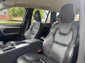 VOLVO XC90 2.0 D5 PowerPulse Momentum SUV 5dr Diesel Auto 4WD Euro 6 (s/s) 