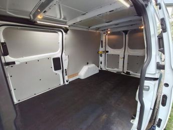 FORD TRANSIT CUSTOM 2.0 340 EcoBlue Trend Panel Van 5dr Diesel Manual L2 H1 Euro 6 (