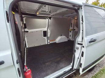 FORD TRANSIT CUSTOM 2.0 340 EcoBlue Trend Panel Van 5dr Diesel Manual L2 H1 Euro 6 (