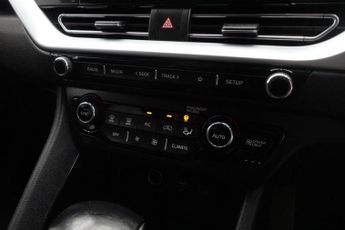 KIA NIRO 1.6 GDi 2 SUV 5dr Petrol Hybrid DCT Euro 6 (s/s) (139 bhp)