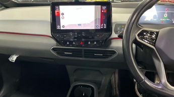VOLKSWAGEN ID.3 Pro S 77kWh Tour Hatchback 5dr Electric Auto (204 ps)